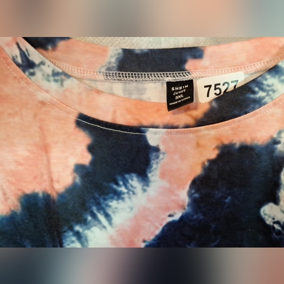 3XL Women top. #7527 - Picture 2 of 5